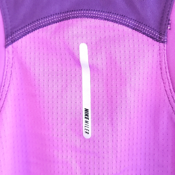 🌴 Nike Purple Dri-Fit Workout Top 💜 - Picture 5 of 7